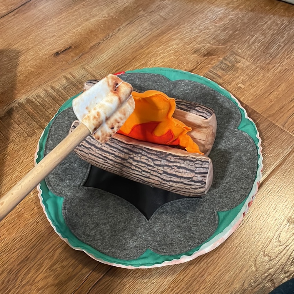 S’more fun campfire set 🏕